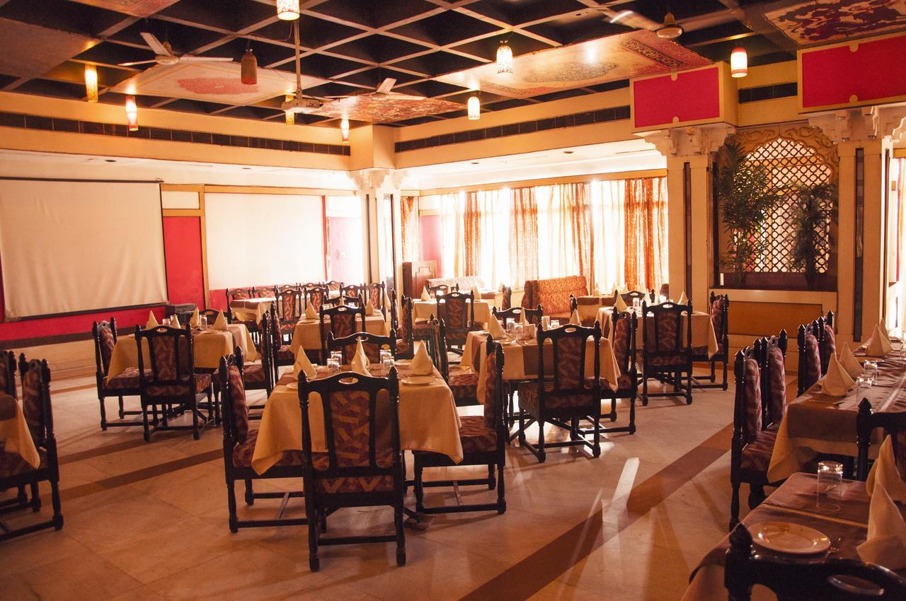 Hotel Gwalior Regency Esterno foto