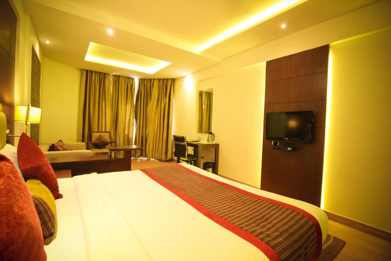 Hotel Gwalior Regency Esterno foto
